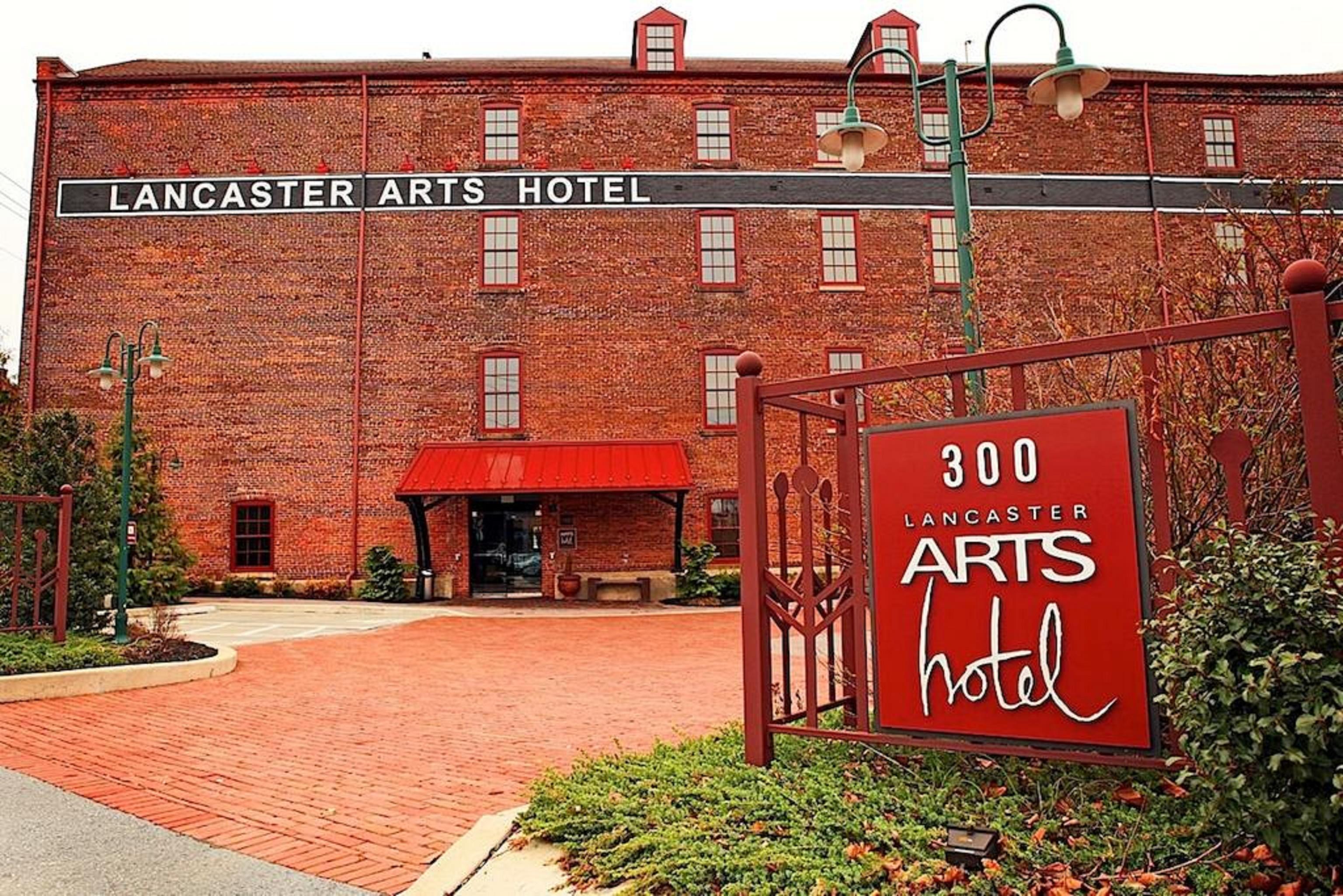 Lancaster Arts Hotel Экстерьер фото