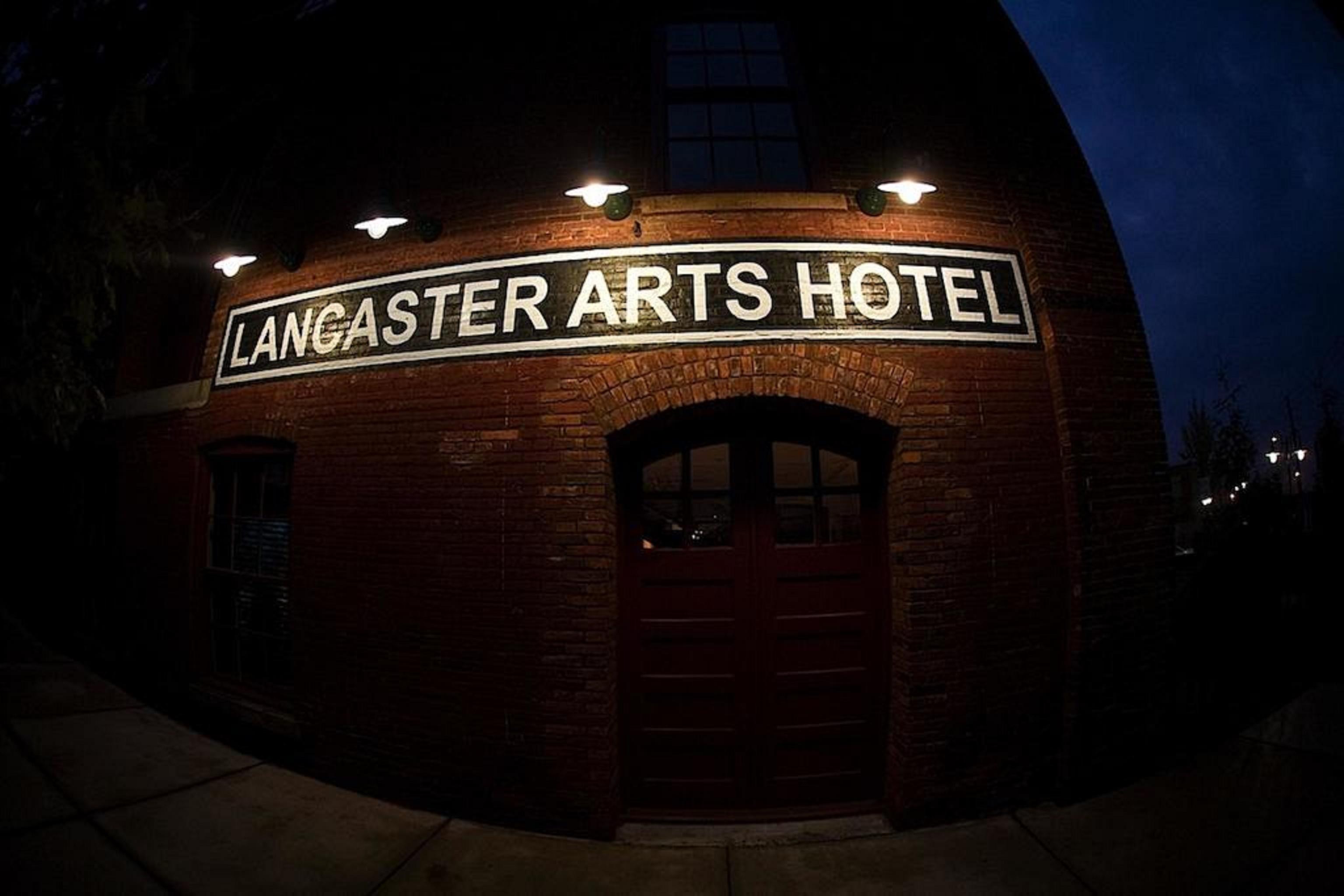 Lancaster Arts Hotel Экстерьер фото